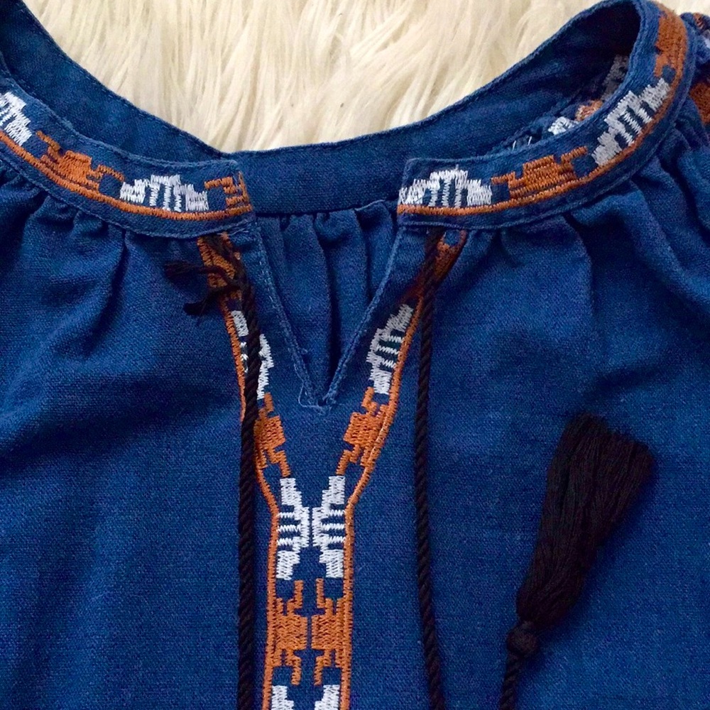 NWOT Chambray Embroidered Tunic - Picture 3 of 6